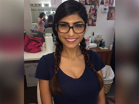 playboy drops mia khalifa|Playboy Ditches Mia Khalifa Over ‘Disgusting’ Israel.